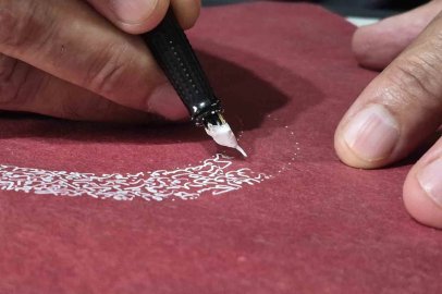 Büyük ustaların ‘Çıldırmadan Yazılamaz’ dediği ‘Gubârî’ hattı

