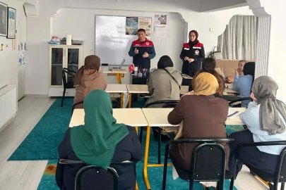 Yığılca’da üreticilere tarımsal destek ve kokarca mücadelesi anlatıldı

