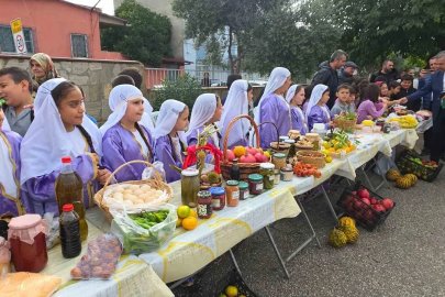 Aydında öğrenciler ekolojik pazar kurdu, satış yaptı
