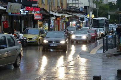 Kilis’te yağışlı ve kasvetli hava etkili oluyor
