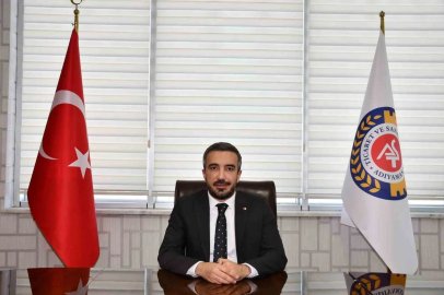 Torunoğlu, Cumhuriyet Bayramını kutladı
