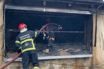 Sakarya’da tavuk çiftliğinde çıkan yangın söndürüldü
