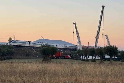 İspanya’daki tren faciasında can kaybı 69’a, yaralı sayısı 98’e yükseldi

