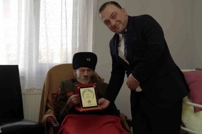 Trabzon’da 103 yaşındaki Kore gazisine Cumhuriyet Bayramı ziyareti
