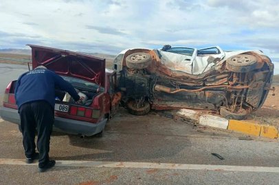 Karaman’da otomobille cip çarpıştı: 2 yaralı
