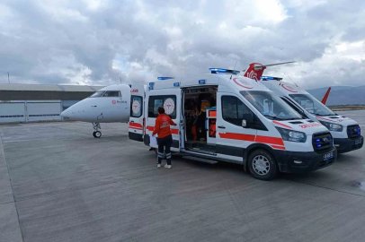 Uçak ambulans, 20 haftalık bebek için havalandı
