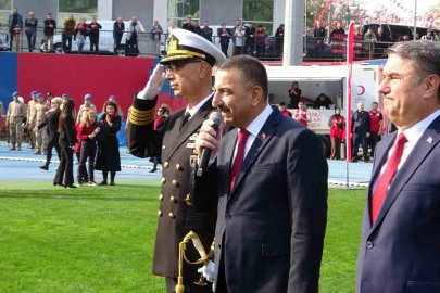 Zonguldak’ta Cumhuriyet’in 103. yılı törenlerle kutlandı
