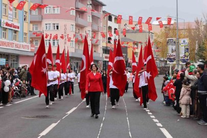 Ardahan’da 29 Ekim Cumhuriyet Bayramı törenle kutlandı
