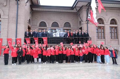 Büyükçekmece’de Cumhuriyetin 103. yılına özel meclis oturumu gerçekleşti
