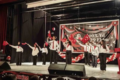 Ahlat’ta 29 Ekim Cumhuriyet Bayramı coşkusu
