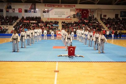Muş’ta Cumhuriyet Bayramı coşkusu
