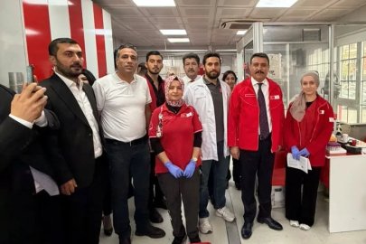 MHP’den "29 Ekimde kanımızla canımızla cumhuriyetin yanındayız" kampanyası

