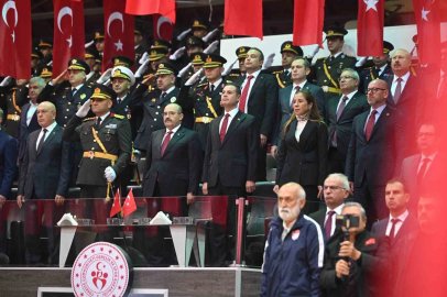 Başkan Ahmet  Akın: "Cumhuriyetimize sonsuza kadar sahip çıkacağız"
