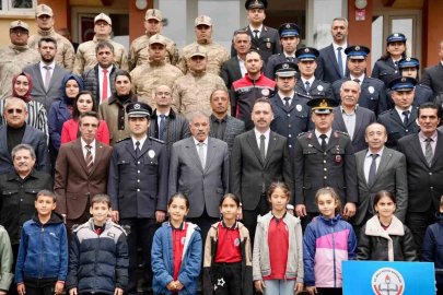 Üzümlü’de 29 Ekim Cumhuriyet Bayramı
