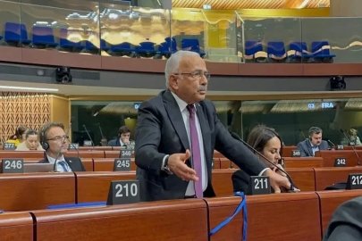 Hilmi Güler’den Yunan Başkana Avrupa’nın ortasında çarpıcı cevap: "Sizin ülkeniz kadar yer yıkıldı, Türkiye yeniden ayağa kaldırdı"
