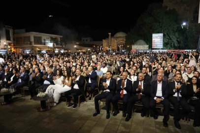 KKTC Başbakanı Üstel: "Muhalefet konuşur, biz yaparız"

