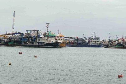 Olumsuz hava şartları nedeniyle tekneler Ereğli Limanı’na sığındı
