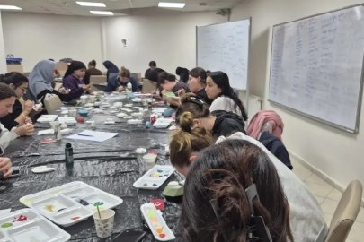 Muğla’da Türk Bayrağı’nı seramikte işlediler
