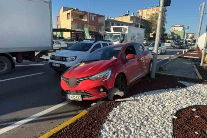 Serik’te iki otomobil çarpıştı: 1 yaralı
