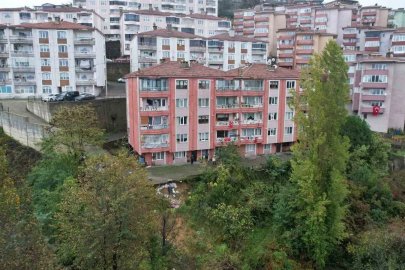 Zonguldak’ta 135 haneli sitede çökme endişesi: "İki yıldır çözüm bekliyoruz"
