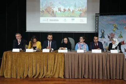 Kahramanmaraş’ta Uluslararası Dünya Hikâye Anlatıcıları Şöleni akademik panelle başladı
