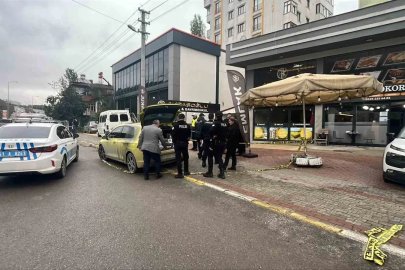 Emlak ofisinde silahlı kavga: 1 ölü, 1 yaralı
