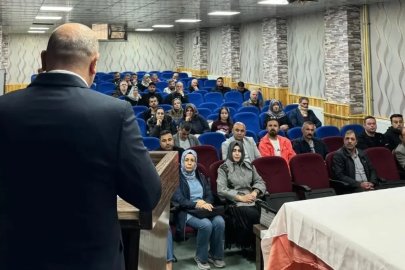 Bayburt Fen Lisesinde öğrencilerin başarıları velilerle değerlendirildi
