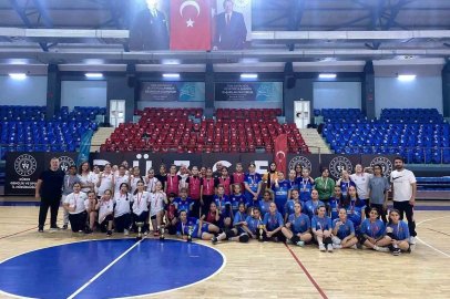 Hentbolda şampiyonlar belli oldu
