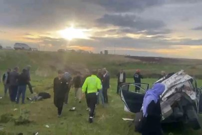 Şanlıurfa’da otomobil şarampole uçtu: 1 ölü, 2 yaralı
