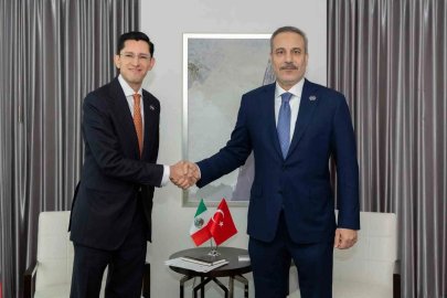 Bakan Fidan, Meksika Dışişleri Bakanı Alvarez ile bir araya geldi
