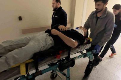 Motosiklet otomobille çarpıştı: 1 yaralı
