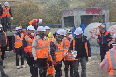 Hakkâri AFAD’tan CİSAD ekibine arama kurtarma akreditasyon eğitimi
