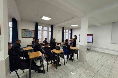 Jandarma personeline kadına şiddetle mücadele eğitimi
