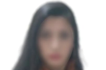 İstiklal Caddesi’nde polis armalı kıyafetle dans eden kadın yakalandı
