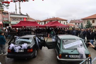 Bolu’da cami için bağışlanan iki otomobil müzayedede 410 bin liraya satıldı
