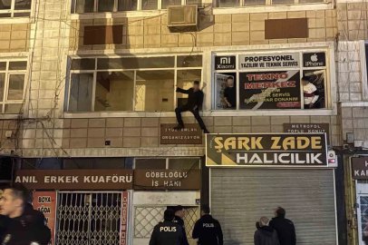 Kayseri’de kendine zarar veren şahsı, polis ekipleri zor kullanarak kurtardı
